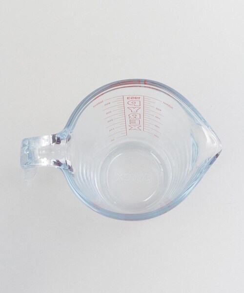 212 KITCHEN STORE(トゥワントゥキッチンストア)の「メジャーカップ500ml レトロエディション1953 <Pyrex パイレックス>(キッチンツール・レディース・その他・00)」の4枚目の写真