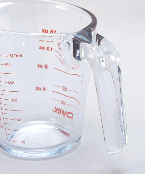 212 KITCHEN STORE(トゥワントゥキッチンストア)の「メジャーカップ500ml レトロエディション1953 <Pyrex パイレックス>(キッチンツール・レディース・その他・00)」の6枚目の写真