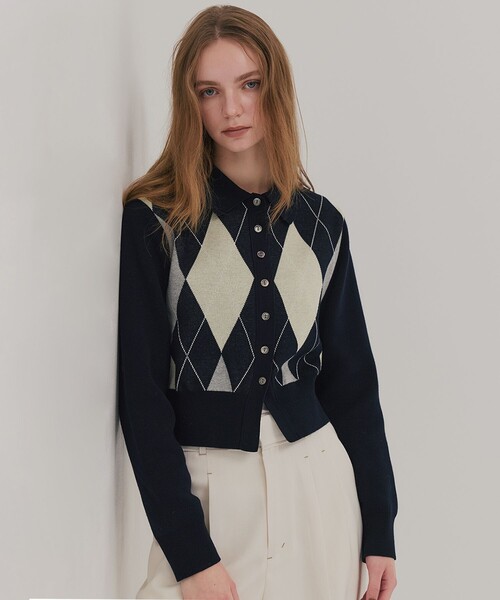 PUBLIC TOKYO（パブリックトウキョウ）の「アーガイルショートカーディガン（カーディガン/ボレロ・レディース・ピンク/ネイビー・FREE）」の2枚目の写真