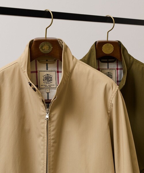 J.PRESS(ジェイプレス)の「コットンポリエステルポプリン ゴルフジャケット(ブルゾン・メンズ・ベージュ系/カーキ系・SMALL/MEDIUM/LARGE/X-LARGE)」の4枚目の写真