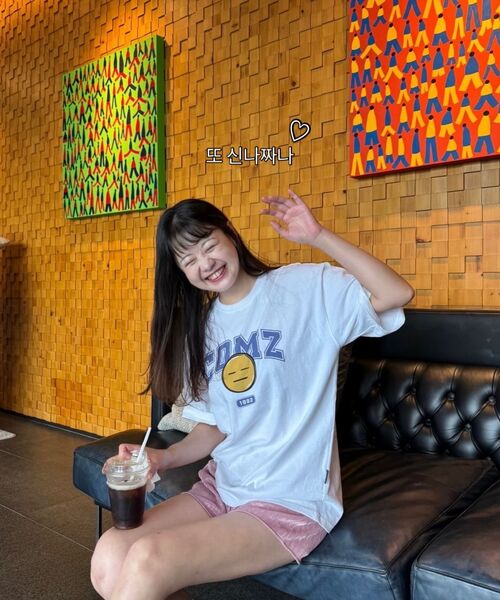 COMMONZ(コモンズ)の「1992 スマイル 半袖Tシャツ_ホワイト(Tシャツ/カットソー・レディース・その他・1/2)」の7枚目の写真