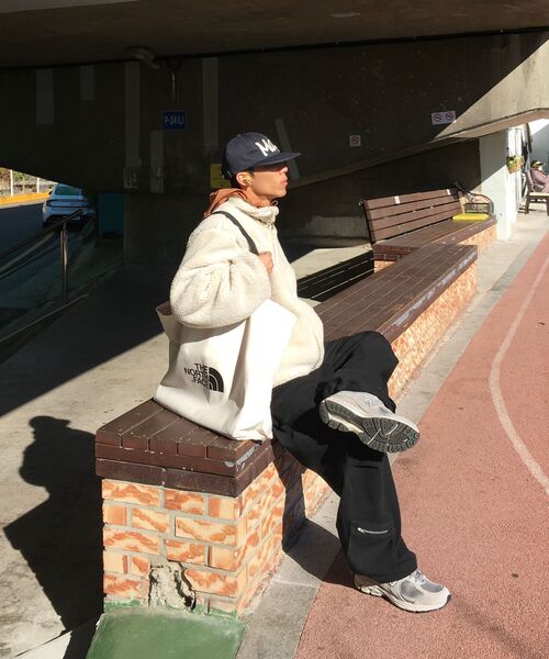 FDR（エフディーアール）の「Slant Pleats Multi Cargo Sweat Pants Black（スウェットパンツ・レディース・ブラック・LARGE/SMALL）」の6枚目の写真