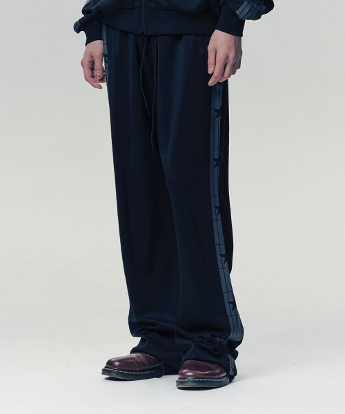 ISTKUNST（イストクンスト）の「IK TRACK JERSEY PANTS_BLACK(IK2FSMPA10A)（スウェットパンツ・レディース・ブラック・S/M/L）」の10枚目の写真