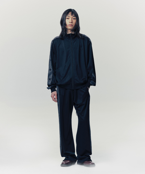 ISTKUNST（イストクンスト）の「IK TRACK JERSEY PANTS_BLACK(IK2FSMPA10A)（スウェットパンツ・レディース・ブラック・S/M/L）」の12枚目の写真