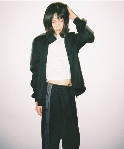 ISTKUNST（イストクンスト）の「IK TRACK JERSEY PANTS_BLACK(IK2FSMPA10A)（スウェットパンツ・レディース・ブラック・S/M/L）」の16枚目の写真