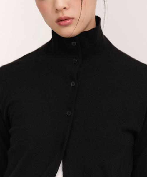MUSINSA STANDARD WOMAN（ムシンサスタンダードウーマン）の「ウィメンズエッセンシャルハイネックカーディガン[ブラック]（カーディガン/ボレロ・レディース・その他・X-SMALL/SMALL/MEDIUM/LARGE）」の4枚目の写真