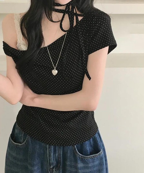 SHEPP(シープ)の「【半袖】ストラップチョーカー付ドット柄ワンショルトップス(Tシャツ/カットソー・レディース・ホワイト/ブラック/ピンク・L/M)」の7枚目の写真