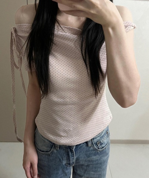 SHEPP(シープ)の「【半袖】ストラップチョーカー付ドット柄ワンショルトップス(Tシャツ/カットソー・レディース・ホワイト/ブラック/ピンク・L/M)」の11枚目の写真