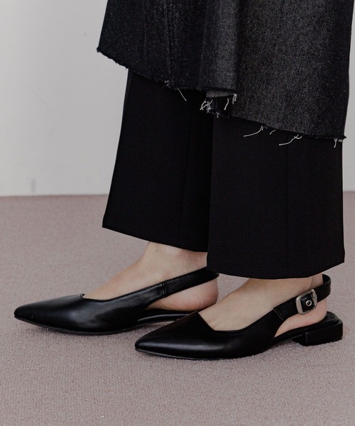 BAYFLOW（ベイフロー）の「[撥水加工付き]フレフィットスリングバックフラットシューズ（パンプス・レディース・ブラック/ブラウン・LARGE/MEDIUM）」の2枚目の写真