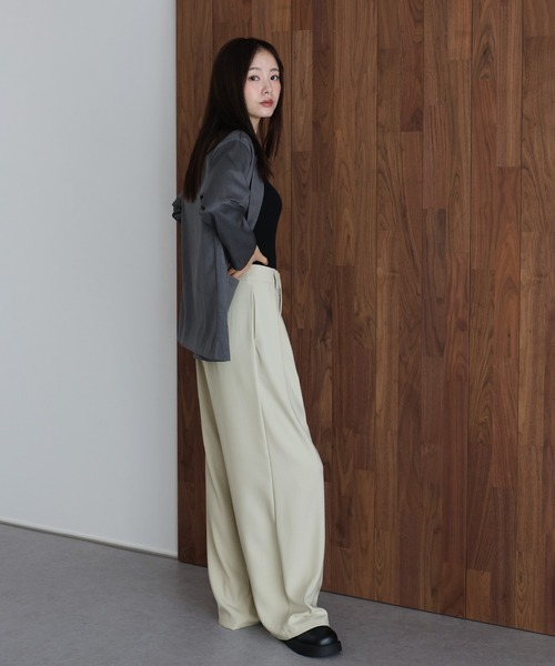J by blue（ジェイバイブルー）の「《2サイズ展開》ダブルタックスラックス（その他パンツ・レディース・ブラック/チャコールグレー/ベージュ・MEDIUM/LARGE）」の8枚目の写真