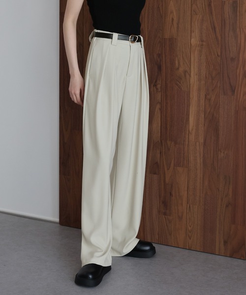 J by blue（ジェイバイブルー）の「《2サイズ展開》ダブルタックスラックス（その他パンツ・レディース・ブラック/チャコールグレー/ベージュ・MEDIUM/LARGE）」の5枚目の写真