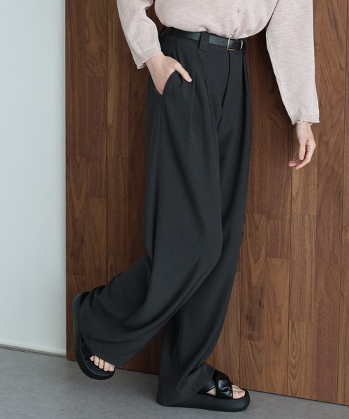 J by blue（ジェイバイブルー）の「《2サイズ展開》ダブルタックスラックス（その他パンツ・レディース・ブラック/チャコールグレー/ベージュ・MEDIUM/LARGE）」の10枚目の写真