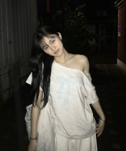 ILLIGO(イリゴ)の「リボンシャーリングオフショルダーティーシャツバックメランジ(Tシャツ/カットソー・レディース・その他・ONE SIZE)」の9枚目の写真