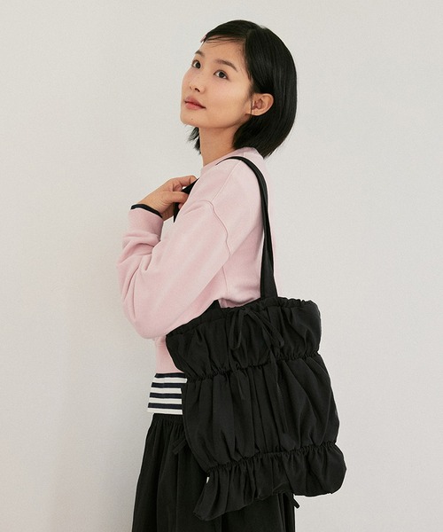 COVERNAT(カバーナット)の「WOMEN CLOVER HEART SHIRRING RIBBON ECO BAG(エコバッグ/サブバッグ・レディース・ブラック/アイボリー・FREE)」の4枚目の写真