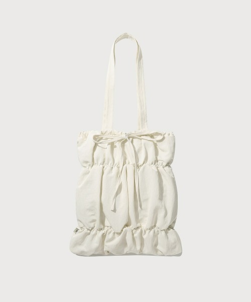 COVERNAT(カバーナット)の「WOMEN CLOVER HEART SHIRRING RIBBON ECO BAG(エコバッグ/サブバッグ・レディース・ブラック/アイボリー・FREE)」の6枚目の写真