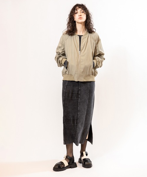 OSMOSIS(オズモーシス)の「ラグランギャザーブルゾン(ブルゾン・レディース・ブラック/カーキ/アイボリー・ONE SIZE)」の18枚目の写真