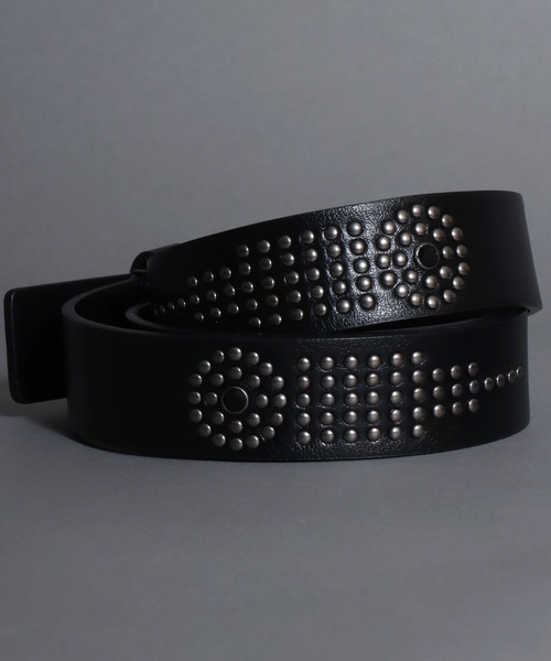 SITRY（シトリー）の「Synthetic Leather Studs Belt/フェイクレザー スタッズベルト ウエスタンベルト（ベルト・メンズ・ダークブラウン/ホワイト系その他/ホワイト/ブラック系その他/ブラウン系その他/ブラック・FREE）」の4枚目の写真