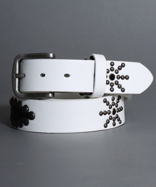 SITRY（シトリー）の「Synthetic Leather Studs Belt/フェイクレザー スタッズベルト ウエスタンベルト（ベルト・メンズ・ダークブラウン/ホワイト系その他/ホワイト/ブラック系その他/ブラウン系その他/ブラック・FREE）」の2枚目の写真