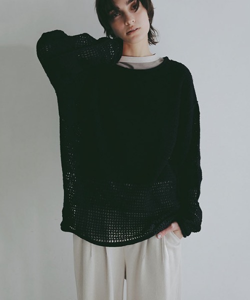 ETRE TOKYO（エトレトウキョウ）の「アウトステッチクルーネックロンTee（Tシャツ/カットソー・レディース・ブラック/グレイッシュベージュ/ホワイト・FREE）」の8枚目の写真