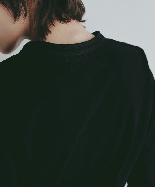 ETRE TOKYO（エトレトウキョウ）の「アウトステッチクルーネックロンTee（Tシャツ/カットソー・レディース・ブラック/グレイッシュベージュ/ホワイト・FREE）」の16枚目の写真