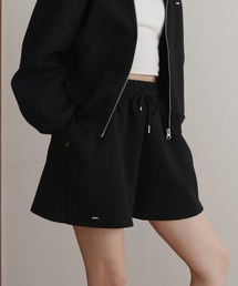 ロゴプレート付きショートパンツ