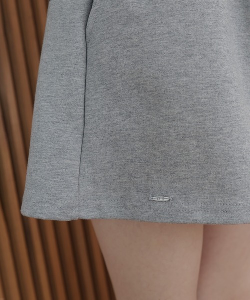 Mili affinity(ミリアフィニティー)の「ロゴプレート付きショートパンツ(スウェットパンツ・レディース・オートミール/グレー/ブラック・FREE)」の15枚目の写真