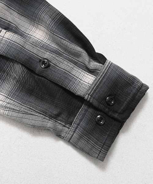 CavariA（キャバリア）の「『CavariA/キャバリア』先染め長袖シャツ（シャツ/ブラウス・メンズ・ホワイト/ブラック/ブルー・M/L/LL）」の18枚目の写真