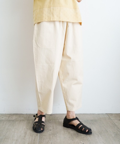 オローネ（オローネ）の「バルーンパンツ（その他パンツ・レディース・ライトベージュ/ブラック/アイボリー/ブルー系その他/クリーム・FREE）」の4枚目の写真