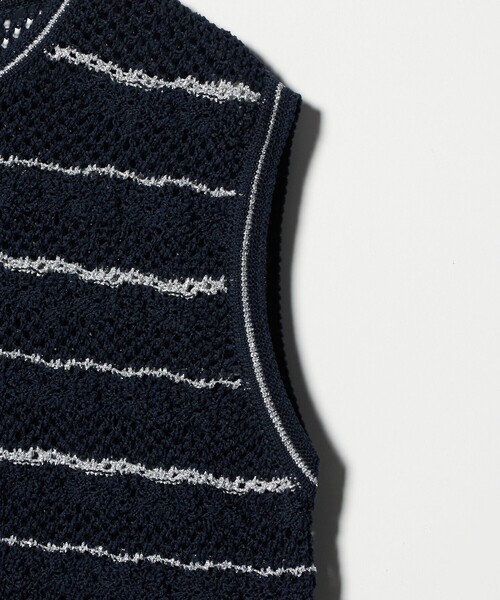 UNITED ARROWS(ユナイテッドアローズ)の「YTM ラメ ベスト ‐ウォッシャブル‐(ベスト・レディース・ネイビー/ブラック・FREE)」の14枚目の写真