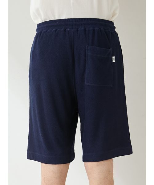 gelato pique(ジェラートピケ)の「【ONLINE限定】【HOMME】【接触冷感】パイルワンポイントロゴ刺繍プルオーバー&ハーフパンツセット(ルームウェア/パジャマ・メンズ・ネイビー/ベージュ/ミント/ダークグレー・L/M)」の18枚目の写真
