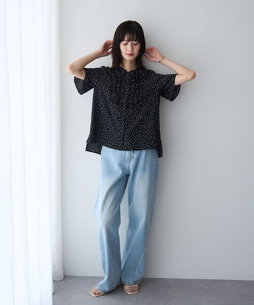 YECCA VECCA(イェッカヴェッカ)の「フリルデザインブラウス(シャツ/ブラウス・レディース・サックスブルー/ドット/オフホワイト・FREE)」の22枚目の写真