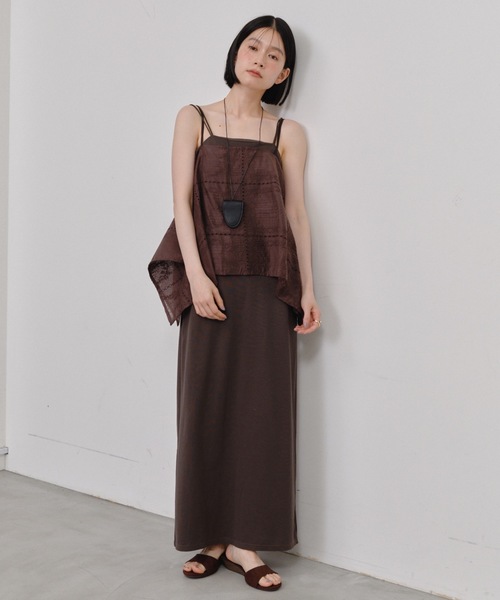Shelly island（シェリーアイランド）の「総刺繍ランダムヘムキャミ（キャミソール・レディース・その他/ブラウン/ブラック・FREE）」の5枚目の写真