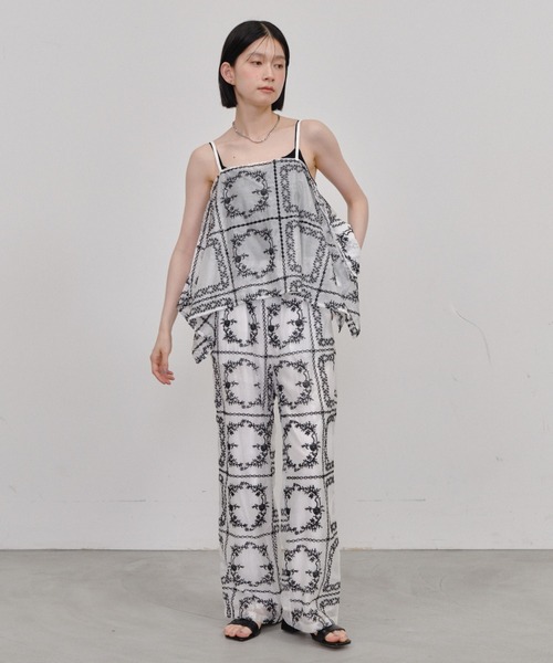 Shelly island（シェリーアイランド）の「総刺繍ランダムヘムキャミ（キャミソール・レディース・その他/ブラウン/ブラック・FREE）」の18枚目の写真