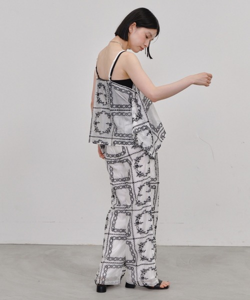 Shelly island（シェリーアイランド）の「総刺繍ランダムヘムキャミ（キャミソール・レディース・その他/ブラウン/ブラック・FREE）」の19枚目の写真