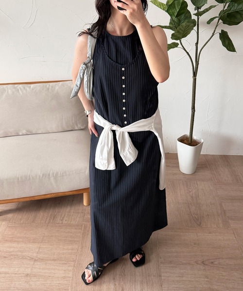 MUHET(ミュエータ)の「docking seersucker halter neck dress / ドッキングシアサッカーホルターネックワンピース(ワンピース・レディース・ブラック/ライトブルー/ネイビー・FREE)」の6枚目の写真