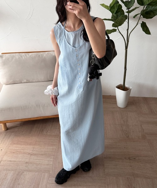 MUHET(ミュエータ)の「docking seersucker halter neck dress / ドッキングシアサッカーホルターネックワンピース(ワンピース・レディース・ブラック/ライトブルー/ネイビー・FREE)」の9枚目の写真