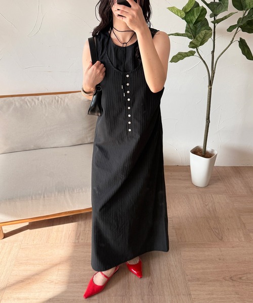 MUHET(ミュエータ)の「docking seersucker halter neck dress / ドッキングシアサッカーホルターネックワンピース(ワンピース・レディース・ブラック/ライトブルー/ネイビー・FREE)」の11枚目の写真