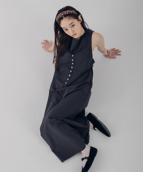 MUHET(ミュエータ)の「docking seersucker halter neck dress / ドッキングシアサッカーホルターネックワンピース(ワンピース・レディース・ブラック/ライトブルー/ネイビー・FREE)」の13枚目の写真