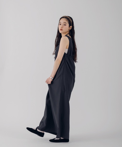 MUHET(ミュエータ)の「docking seersucker halter neck dress / ドッキングシアサッカーホルターネックワンピース(ワンピース・レディース・ブラック/ライトブルー/ネイビー・FREE)」の20枚目の写真