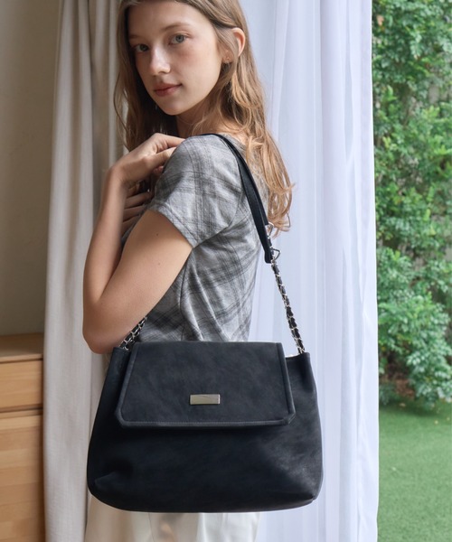 Birthday room（バースデイルーム）の「チェーンショルダーバック/chain shoulder bag（ショルダーバッグ・レディース・ブラック/ダークブラウン/キャメル・FREE）」の6枚目の写真