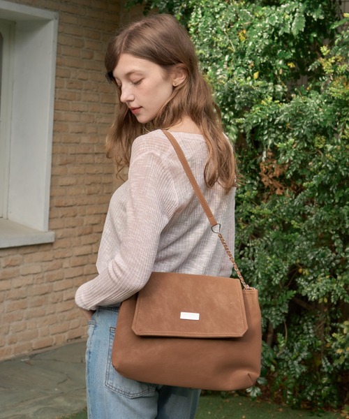 Birthday room(バースデイルーム)の「チェーンショルダーバック/chain shoulder bag(ショルダーバッグ・レディース・ブラック/ダークブラウン/キャメル・FREE)」の17枚目の写真