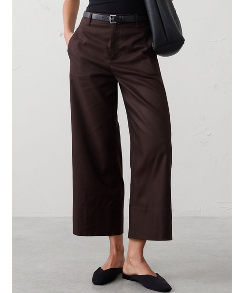 BANANA REPUBLIC FACTORY STORE(バナナリパブリック ファクトリーストア)の「BANANA REPUBLIC FACTORY STORE ハイライズ ワイドレッグ クロップドパンツ(その他パンツ・レディース・ベージュ/ブルー系その他/ライトベージュ/ブラウン・0/2/4/6/8)」の2枚目の写真