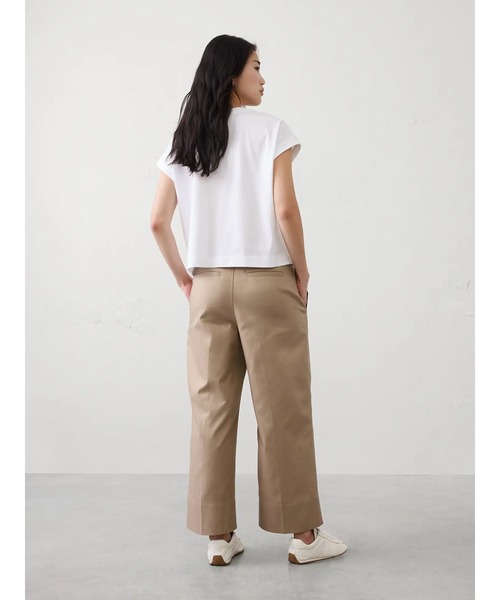 BANANA REPUBLIC FACTORY STORE(バナナリパブリック ファクトリーストア)の「BANANA REPUBLIC FACTORY STORE ハイライズ ワイドレッグ クロップドパンツ(その他パンツ・レディース・ベージュ/ブルー系その他/ライトベージュ/ブラウン・0/2/4/6/8)」の7枚目の写真