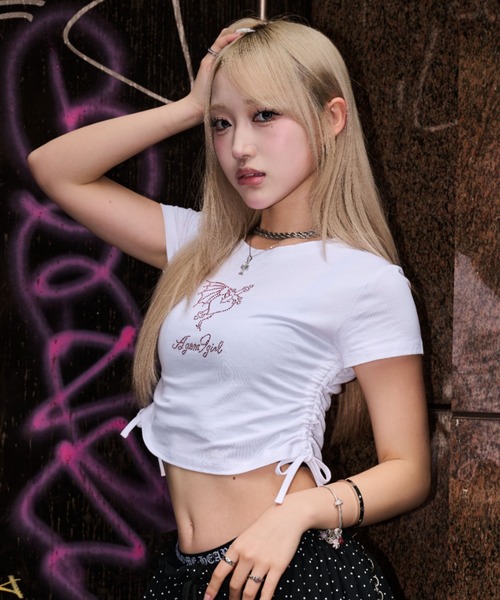 A'GEM9girl(エージェムナインガール)の「A'GEM/9 × .kom 『A'GEM/9 girl/エージェムナインガール』クロップギャザーTシャツ(Tシャツ/カットソー・レディース・ホワイト/ブラック・FREE)」の10枚目の写真