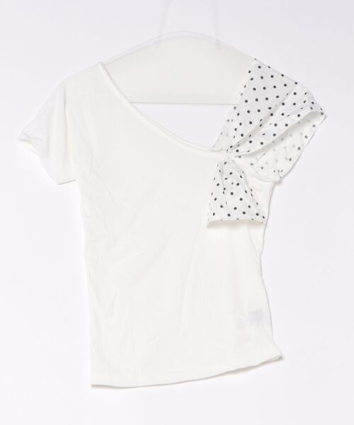 Ritzy(リッツィー)の「ドット柄リボンワンショルダートップス(Tシャツ/カットソー・レディース・ホワイト・L/M/S)」の17枚目の写真
