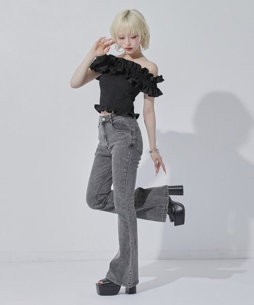 ANAP(アナップ)の「ナチュラルフィット フレアデニムパンツ(デニムパンツ・レディース・グレー/ライトブルー/ブルー・M/S)」の8枚目の写真