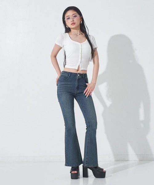 ANAP(アナップ)の「ナチュラルフィット フレアデニムパンツ(デニムパンツ・レディース・グレー/ライトブルー/ブルー・M/S)」の18枚目の写真