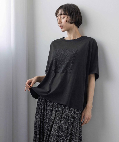 studio CLIP(スタディオクリップ)の「《natural by clip》アソートモチーフレースTシャツ(Tシャツ/カットソー・レディース・その他1/ネイビー/その他2/ブラック・FREE)」の7枚目の写真