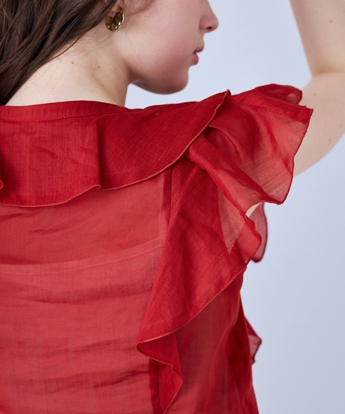Audie a Muses(オーディアミューズ)の「前開きフロントダブルフリルブラウス(シャツ/ブラウス・レディース・レッド/ブラウン/オフホワイト・38/42)」の5枚目の写真