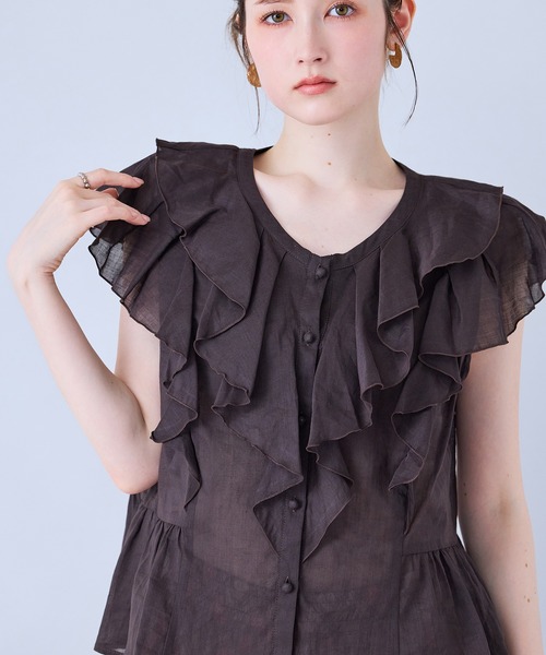 Audie a Muses(オーディアミューズ)の「前開きフロントダブルフリルブラウス(シャツ/ブラウス・レディース・レッド/ブラウン/オフホワイト・38/42)」の21枚目の写真
